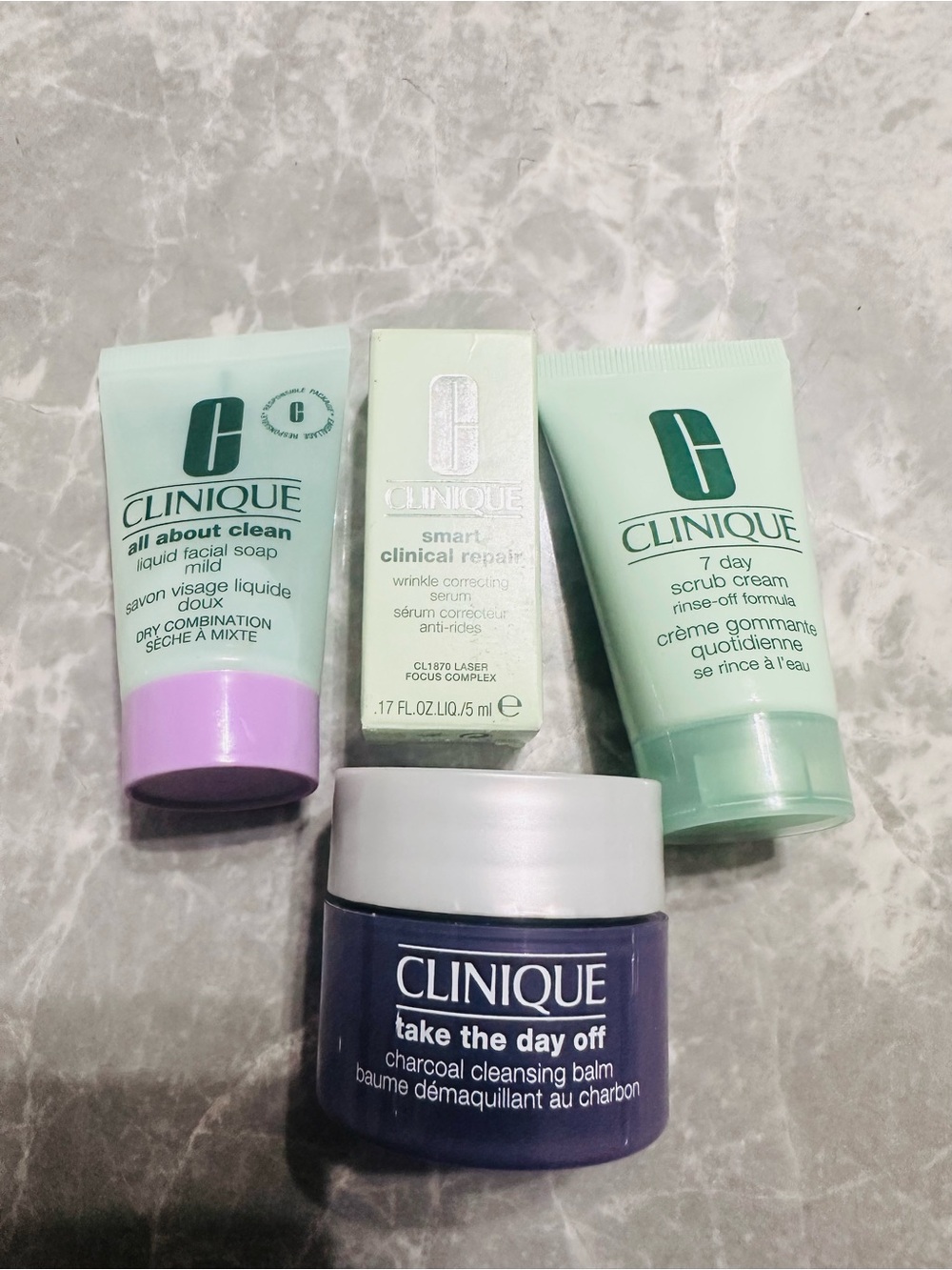 CLINIQUE Bundle
